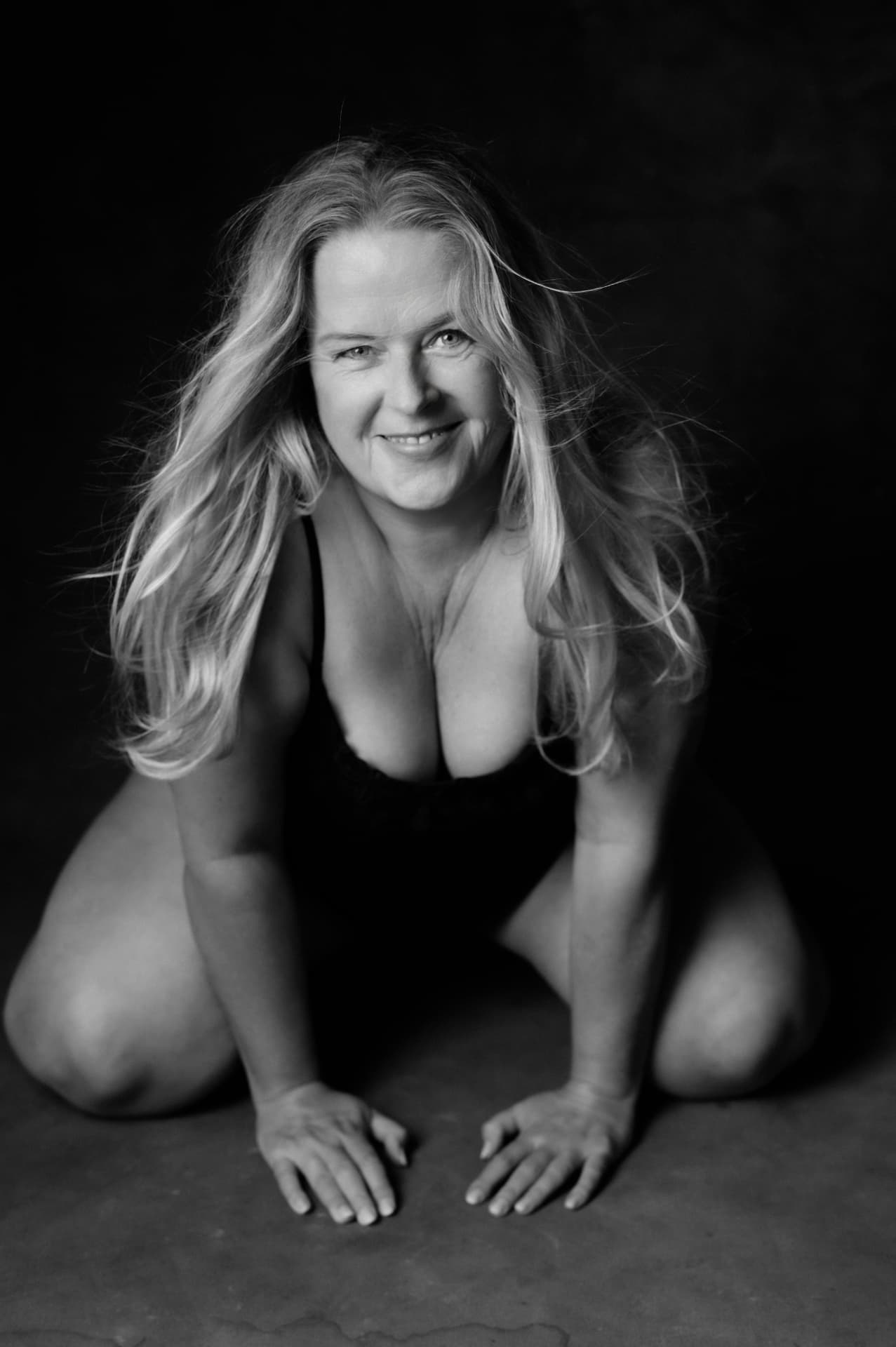 Jacqueline's boudoir portrait by Jules Morgan Photography